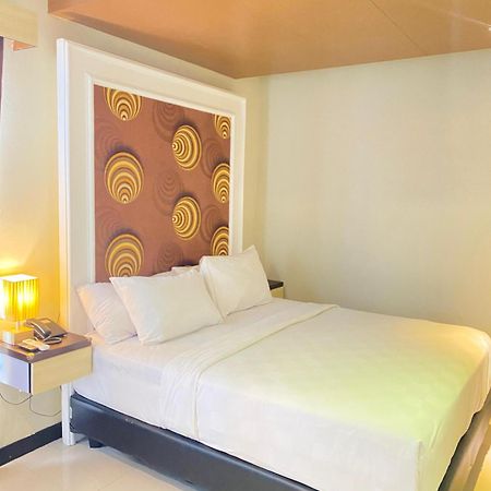 Jle'S Hotel Manado Dış mekan fotoğraf